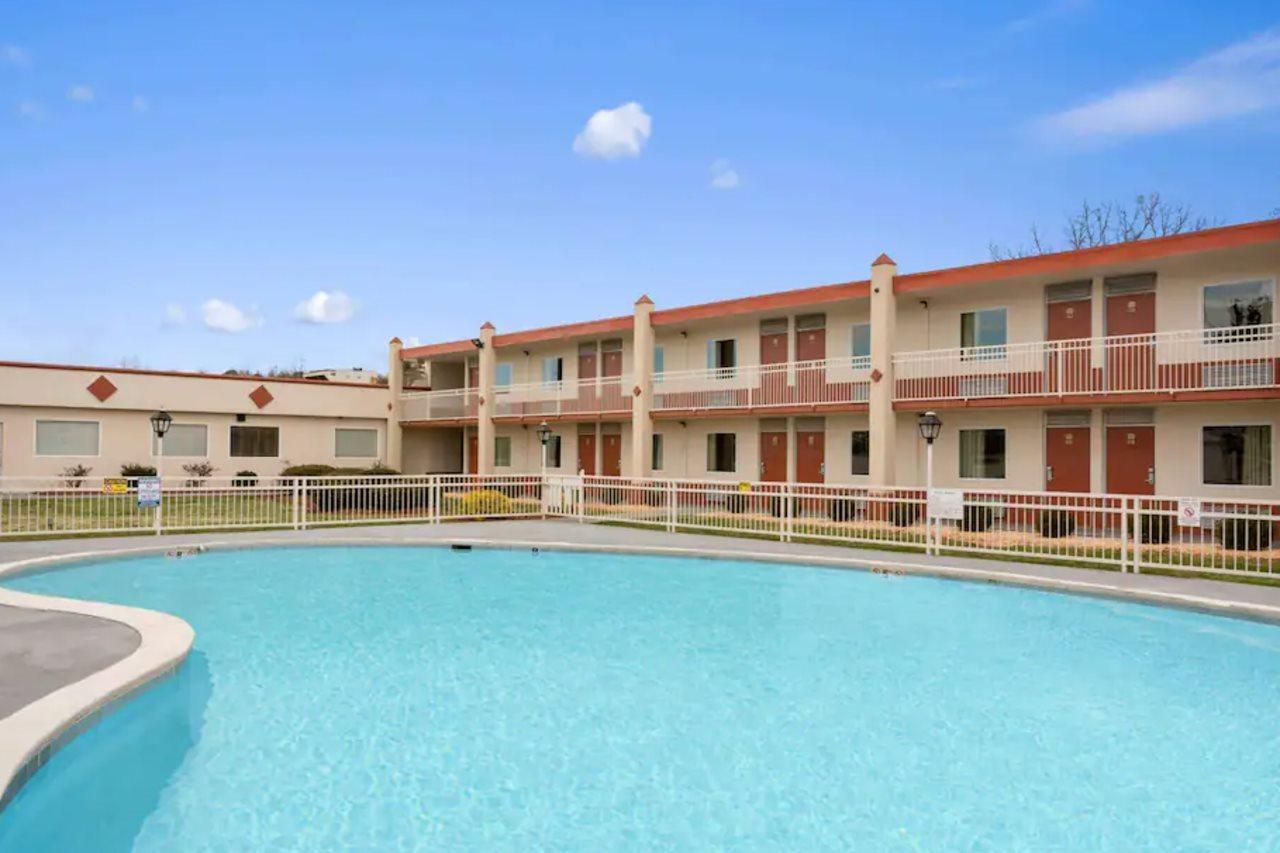Days Inn By Wyndham Shelby Exterior foto