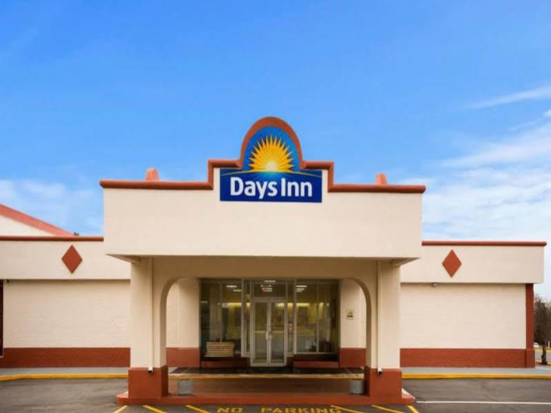 Days Inn By Wyndham Shelby Exterior foto