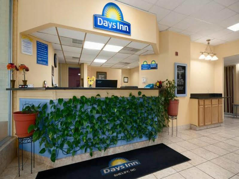 Days Inn By Wyndham Shelby Exterior foto